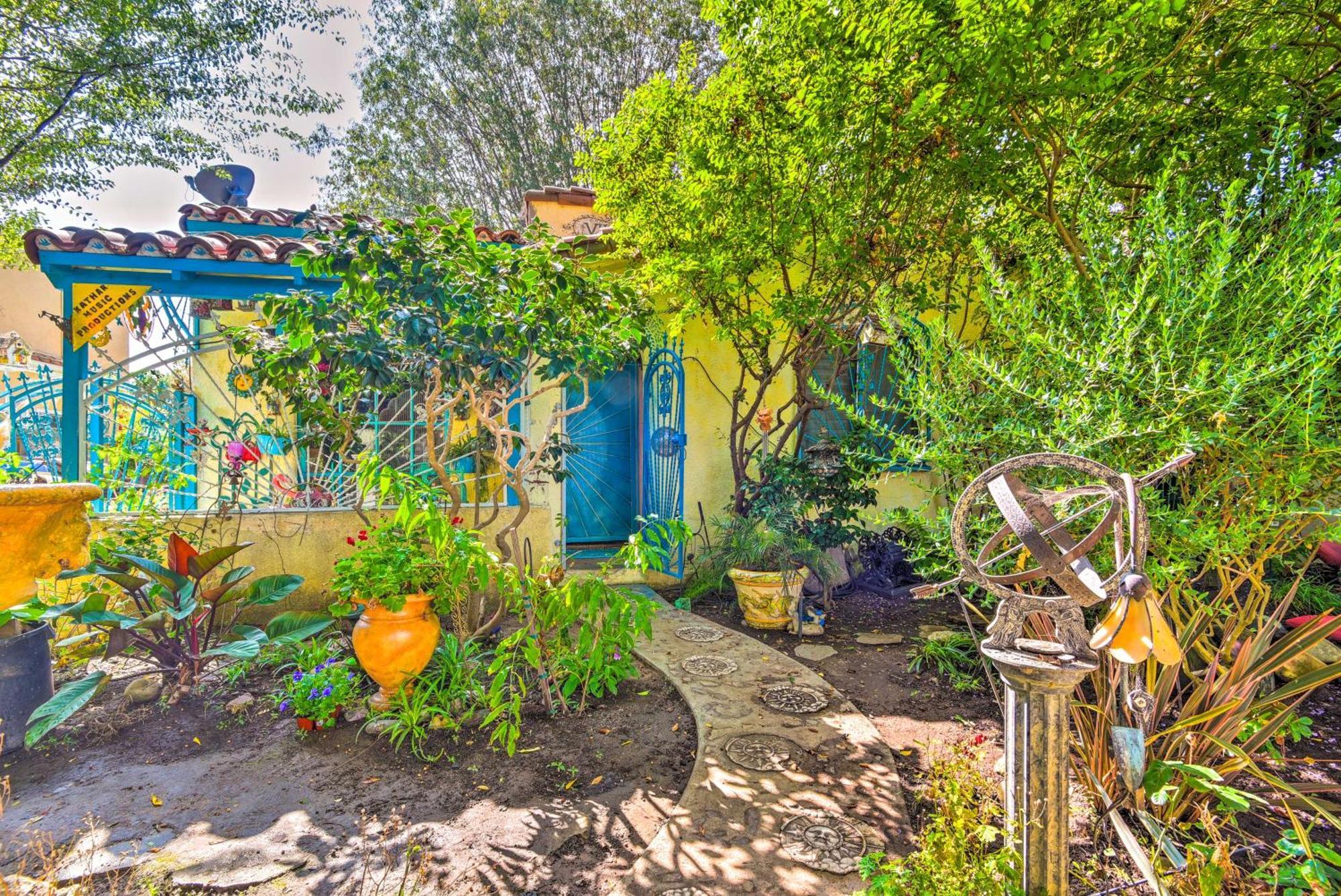 Beautiful Flower Garden * Los Angeles